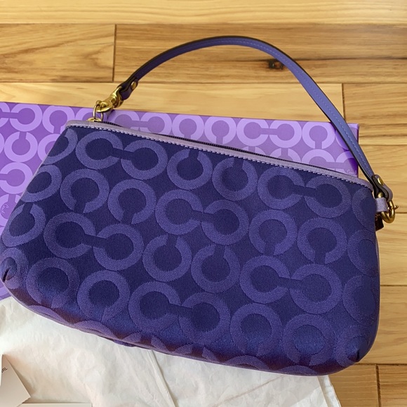 BNIB! Coach | purple wristlet - Picture 5 of 9